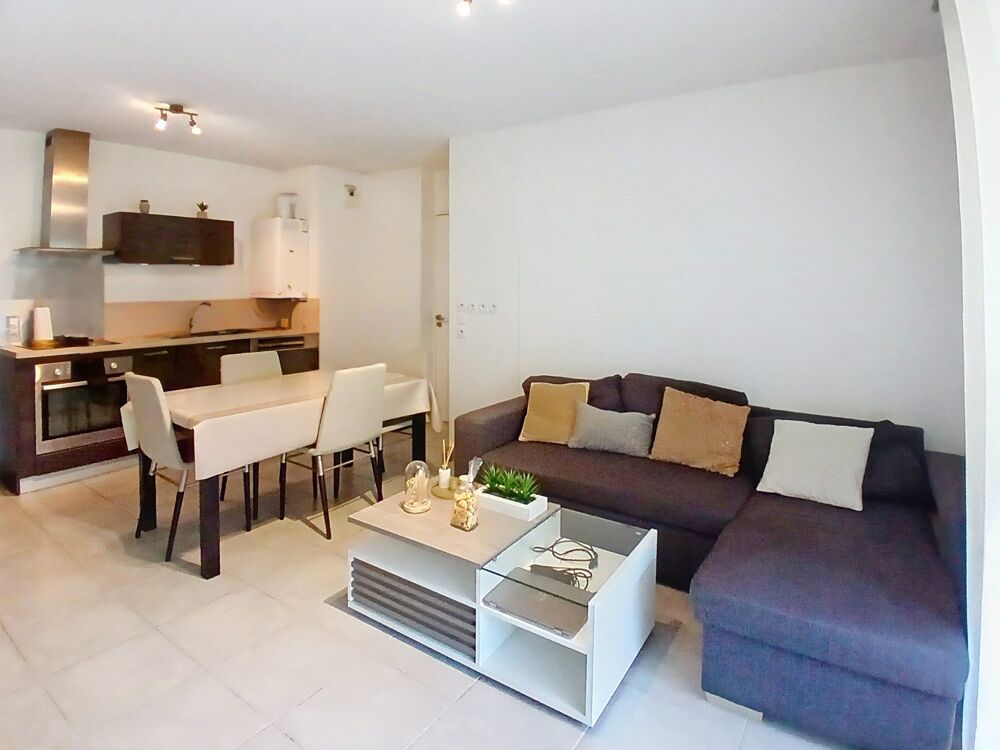Vente Appartement MAGNIFIQUE T3 LUMINEUX - CENTRE-VILLE DE DÉCINES Décines-charpieu