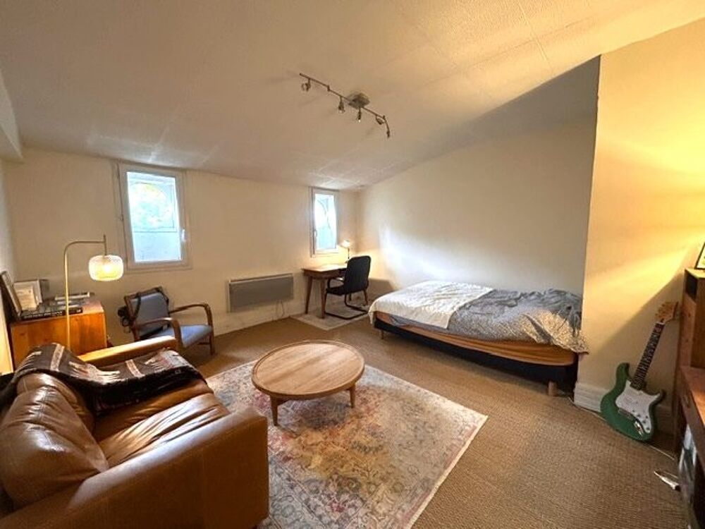 Bordeaux Centre, dernier étage, appartement T1Bis avec mezzanin