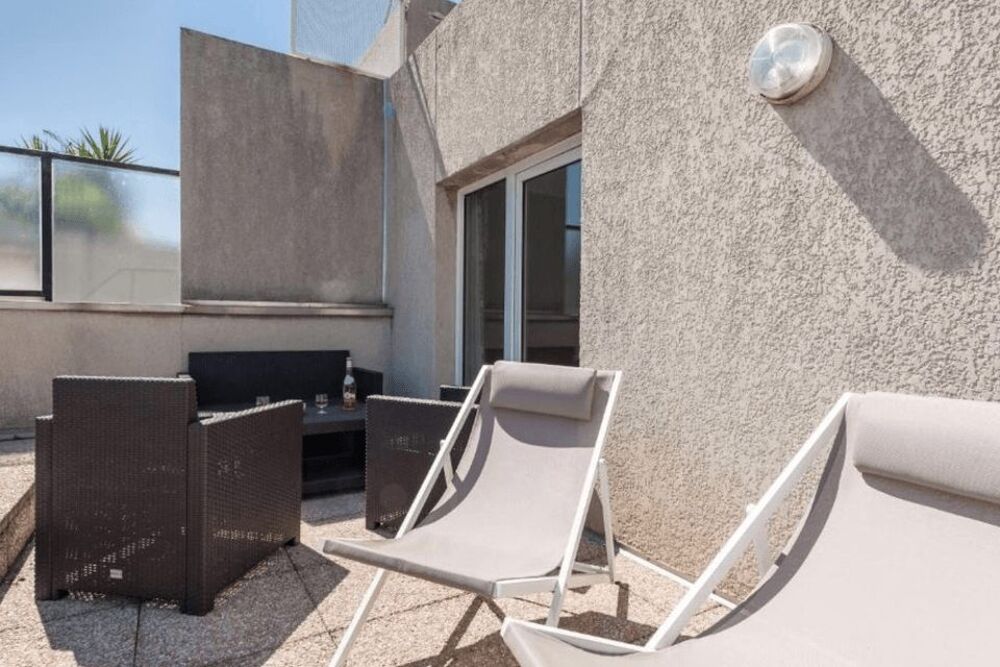 Vente Appartement INVESTISSEMENT/ BAIL COMMERCIAL Marseille 8