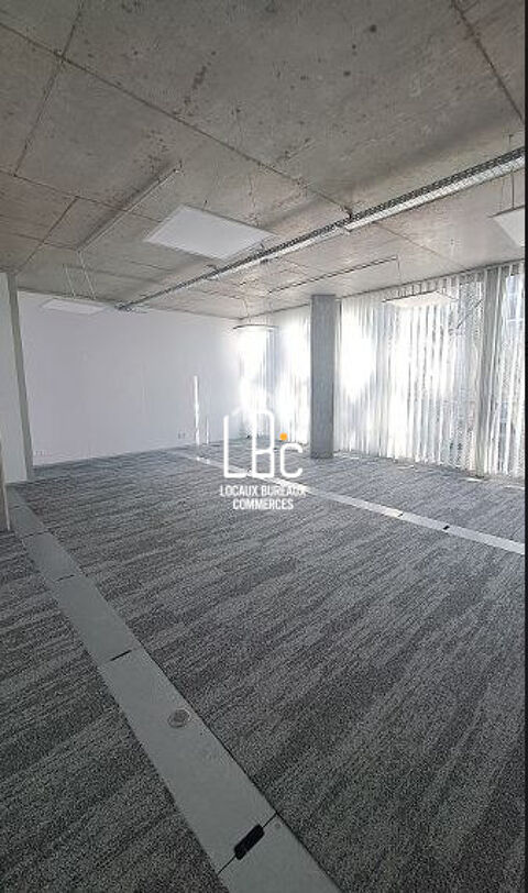  Nantes- Bureaux à louer 643 m2 