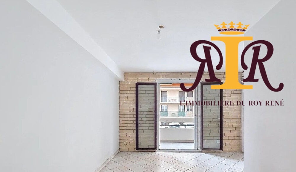 Vente Appartement GRAND T4 AVEC BEAUCOUP DE POTENTIEL Marseille 4