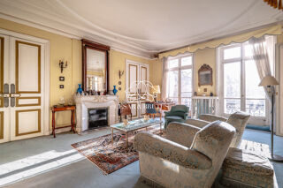 Appartement � vendre 5 pi�ces 171 m� Paris