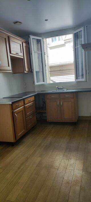  Appartement à louer 3 pièces 56 m²