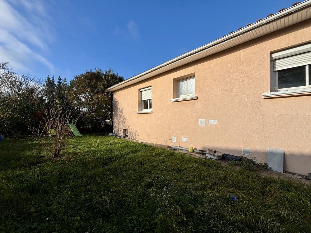 Vente Maison Maison avec sous-sol, située à proximité des commodités. Villeneuve sur lot