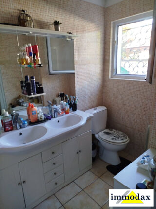  Immeuble à vendre 182 m²