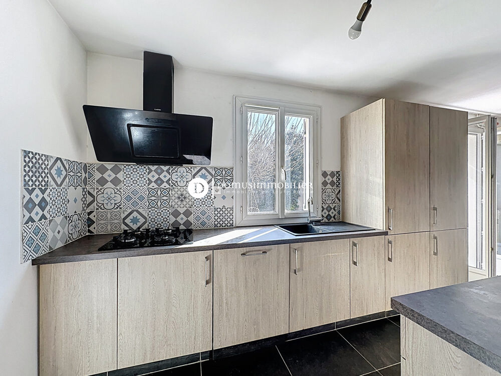 Vente Maison Maison rénovée 112 m² - 3 chambres avec jardin et garage Le pontet