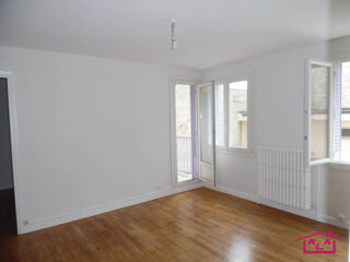  Appartement à louer 5 pièces 76 m²