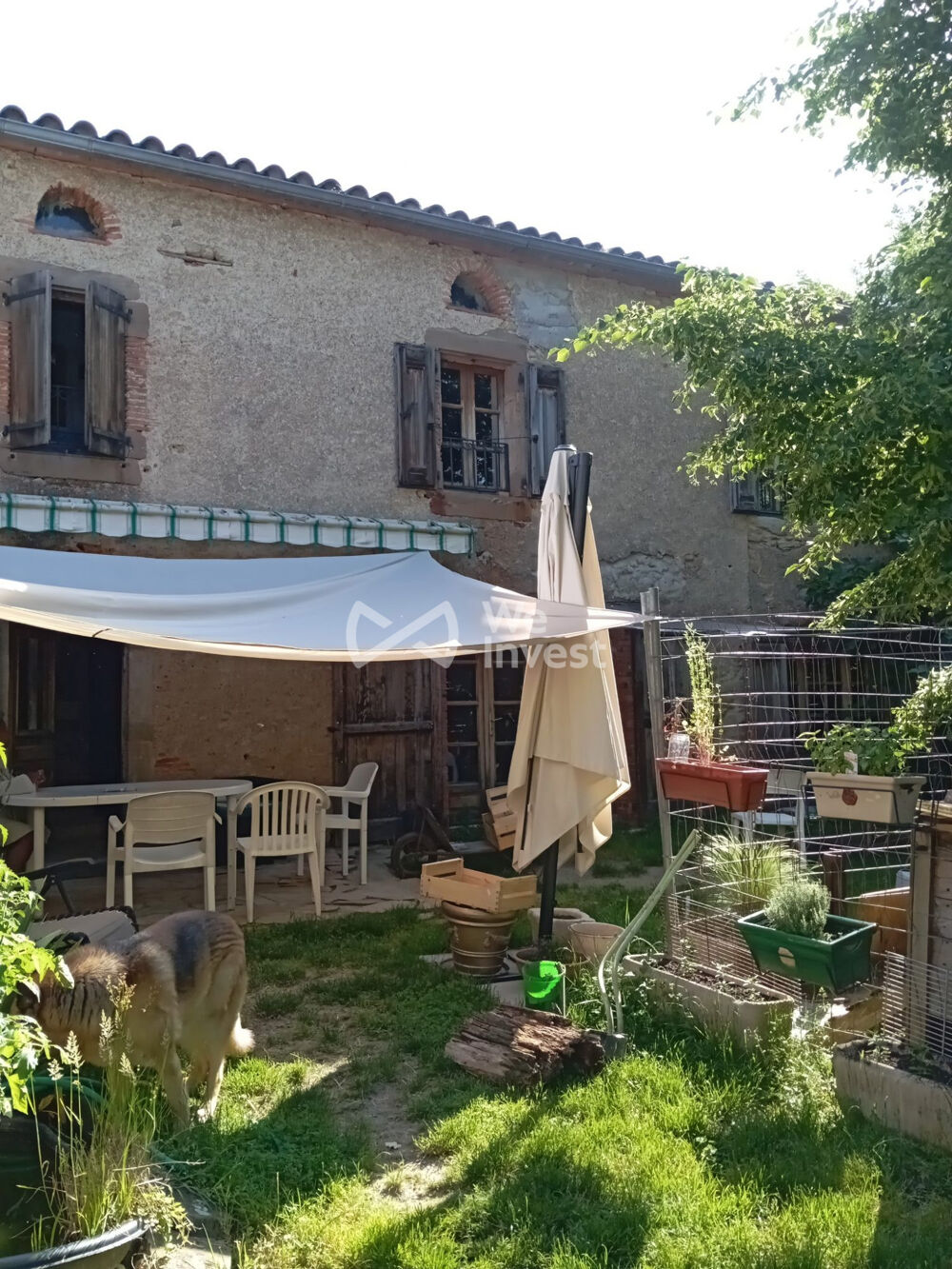 Corps de ferme avec dépendances sur terrain clos de 6,5 hectare