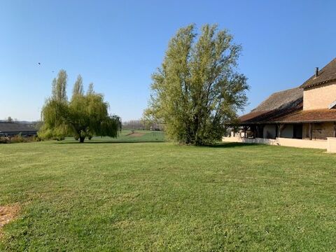   Terrain constructible 700 m2 