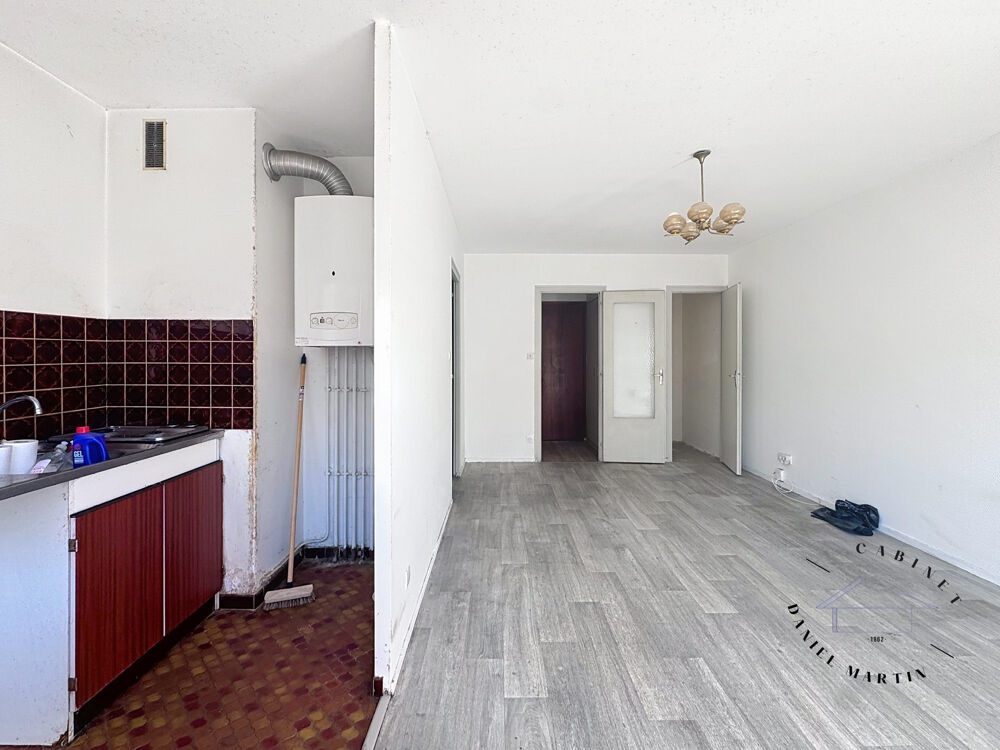 Vente Appartement APPARTEMENT T1 AVEC BALCON PROCHE BARRIERE ST GENES TALENCE Talence
