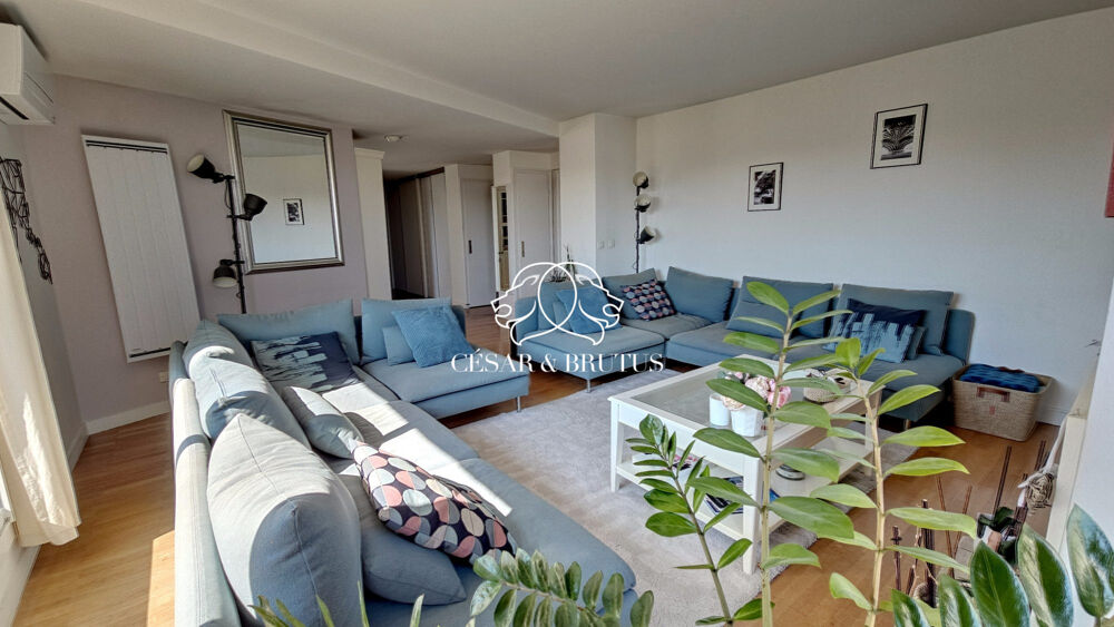 Appartement toit terrasse 8 pièces 202 m² . Garage . Parkings