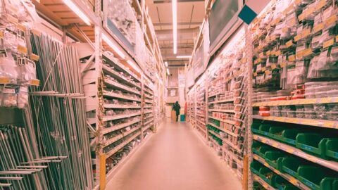 Magasin de bricolage - Cantal 350000 19110 Bort-les-orgues