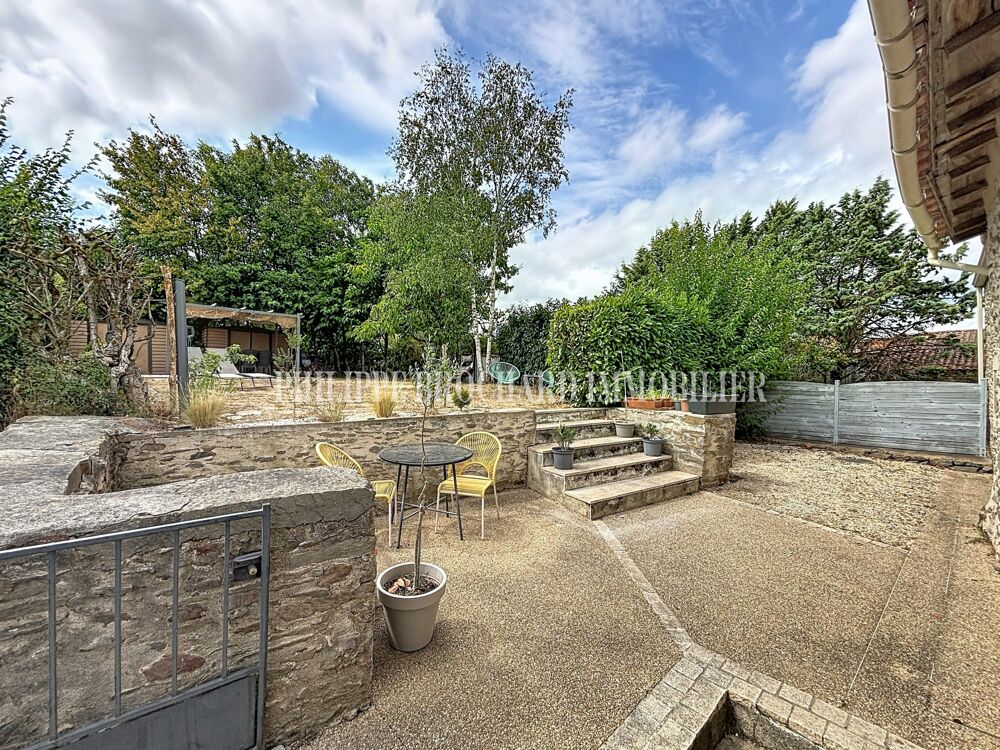 Vente Maison charmante maison en pierres 3 chambres Château-guibert