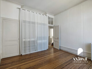  Appartement à louer 3 pièces 79 m²