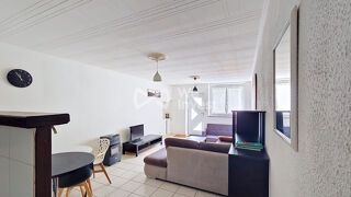  Appartement à louer 2 pièces 76 m²