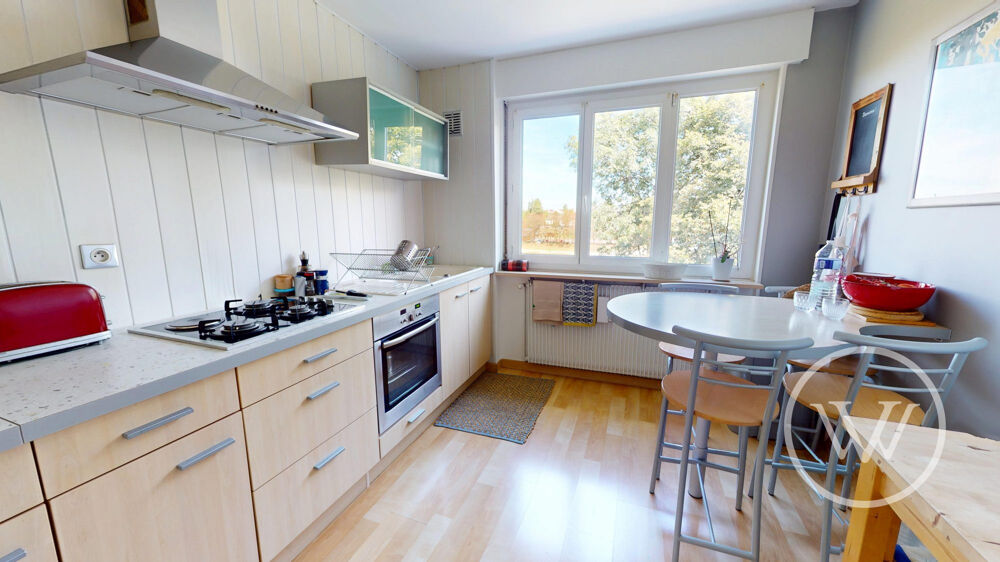 Vente Appartement T4 avec balcon et place de stationnement Besançon