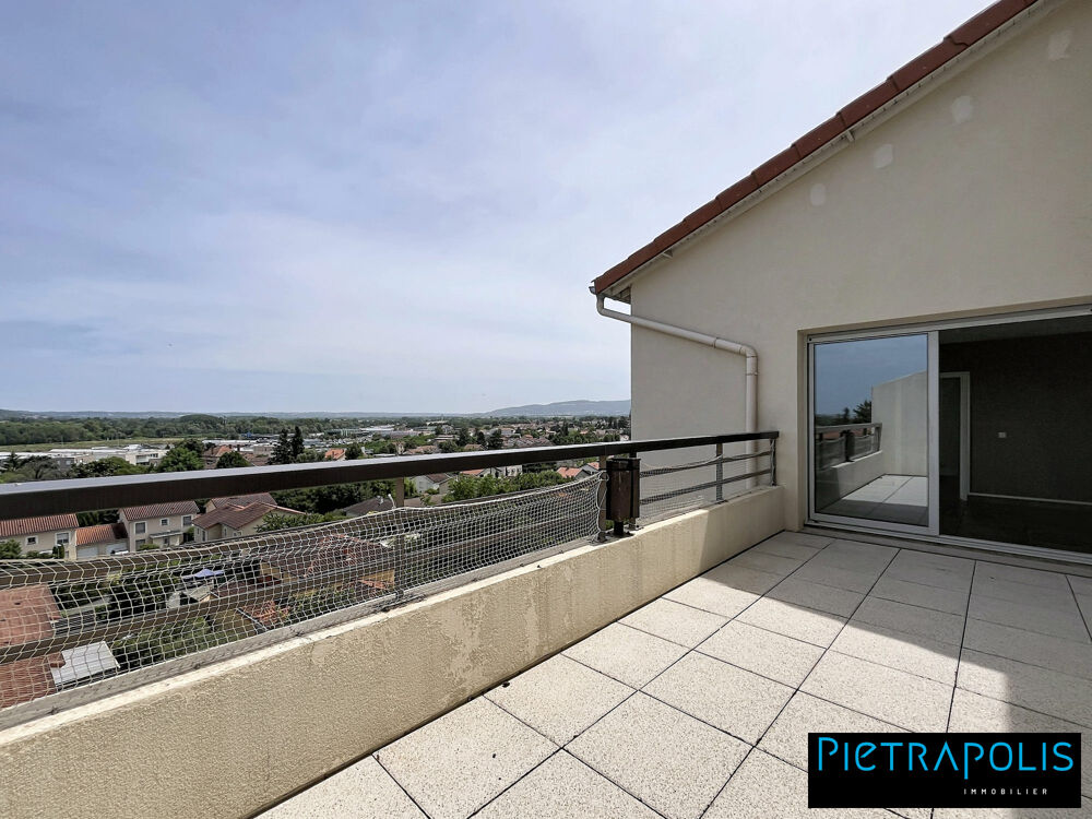 Appartemment T4 avec une terrasse de 15 m2 et un garage