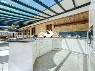  Maison � vendre 7 pi�ces 228 m�