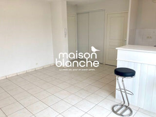  Appartement à louer 2 pièces 37 m²