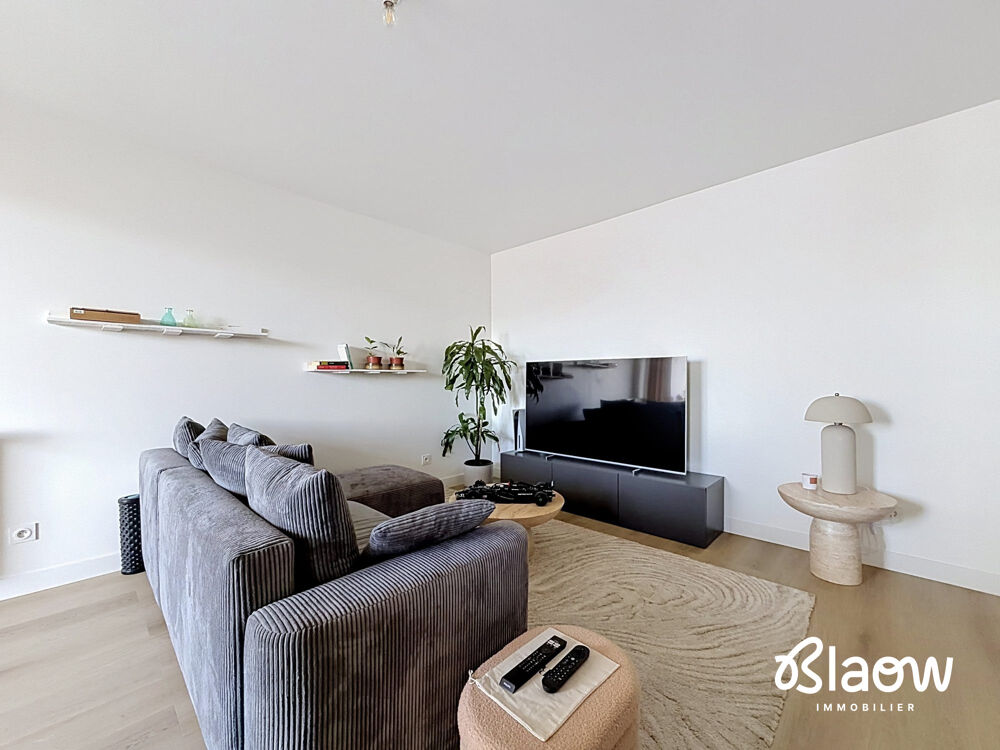 Vente Appartement MEYZIEU – T3 RÉNOVÉ – PLEIN SUD – BALCON – GARAGE Meyzieu