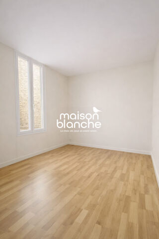 Vente Appartement BORDEAUX CHARTRONS / CITE MONDIALE : JOLI T2 DE 42.55m² ON TRES Bordeaux