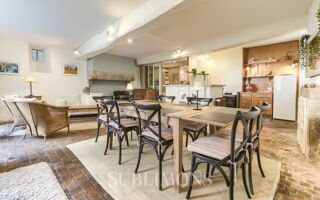  Immeuble à vendre 364 m²