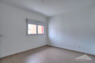  Appartement � vendre 4 pi�ces 77 m�