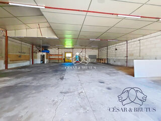  Parking / Garage à vendre 496 m² Saint-vincent