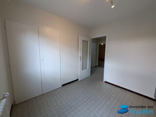  Appartement à louer 3 pièces 65 m²