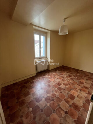  Appartement à louer 4 pièces 82 m²