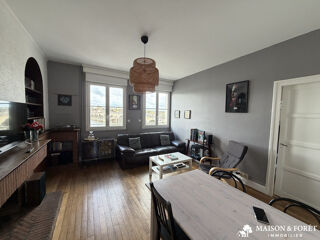 Immeuble à vendre 221 m²
