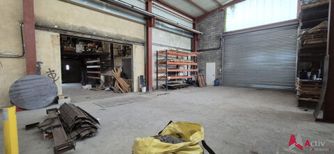   À LOUER – LOCAL D'ACTIVITÉ DE 582 m² À FOURQUES 