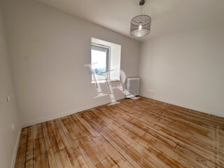  Maison à louer 4 pièces 133 m²