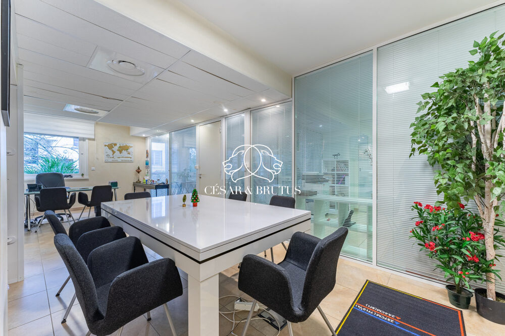   Bureaux de 210m2 - Lyon 6 ! Lyon 6