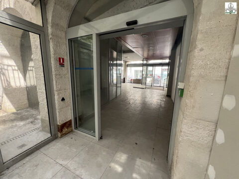   LOCAL PROFESSIONNEL CENTRE-VILLE 6 BUREAUX À FORT POTENTIEL DE 