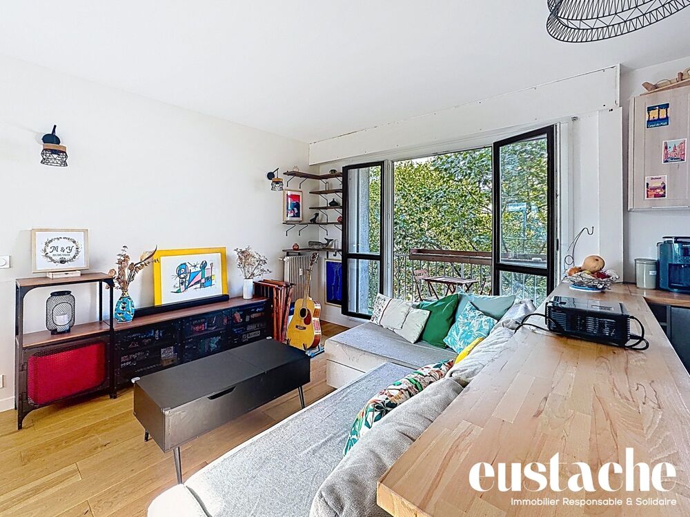 Vente Appartement Grand 2 pièces avec balcon en étage élevé Paris 20