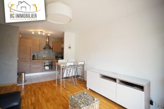  Appartement à louer 2 pièces 44 m²