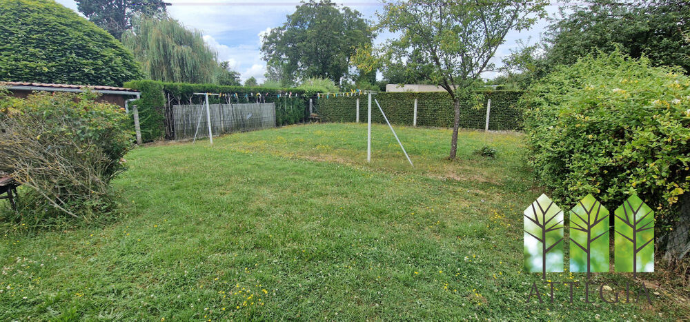 Maison de plain pied 2 chambres avec jardin et dependances