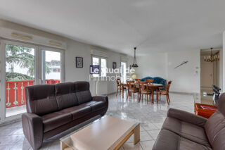  Appartement  vendre 4 pices 111 m