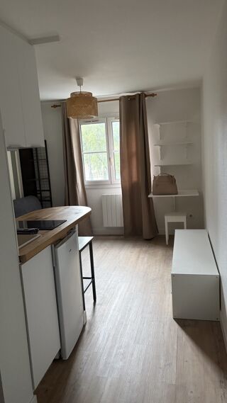  Appartement à louer 1 pièce 16 m²