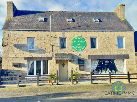   Murs et fond appartement et restaurant, terrain et hangar 
