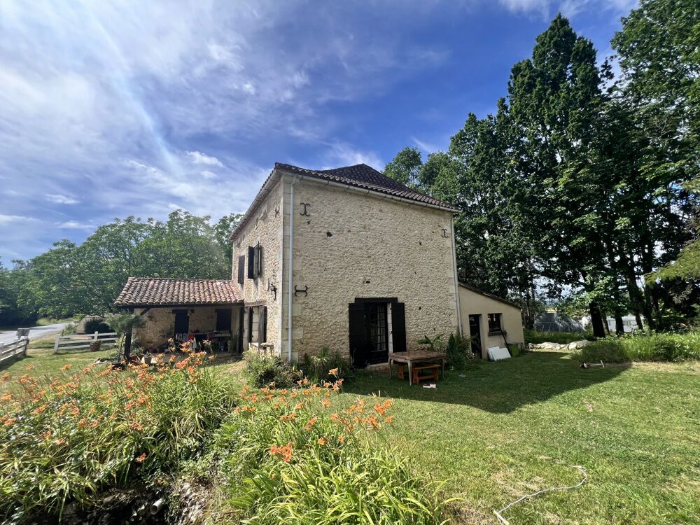 Vente Maison Authentique maison en pierre avec 3 chambres et beaucoup de cara Saint-amand-de-vergt