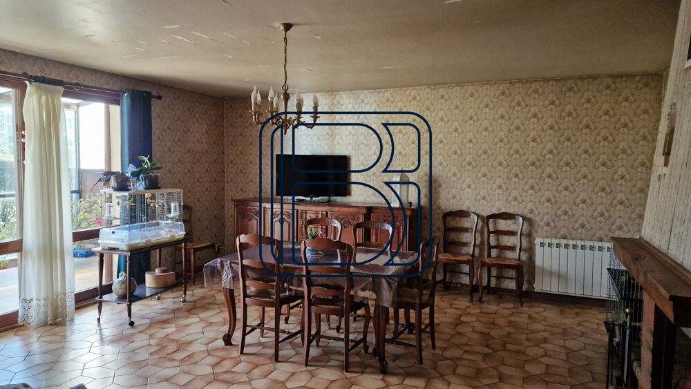 Vente Maison MAISON SPACIEUSE AVEC GARAGE ET JARDIN Ambert