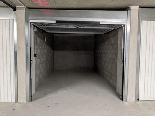  Parking / Garage � vendre 12 m�