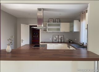  Maison � vendre 9 pi�ces 214 m�