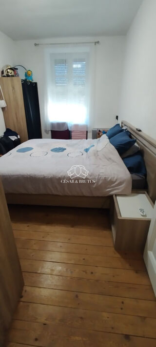  Immeuble � vendre 375 m� Amplepuis