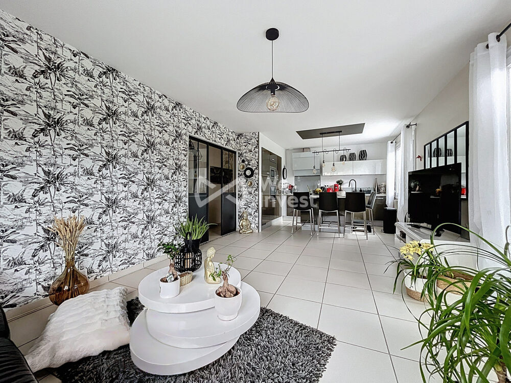 Vente Maison Plain-pied rénové de 124 m² avec jardin clos à Bessines Bessines