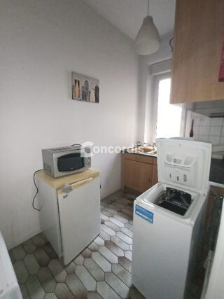  Appartement à louer 2 pièces 31 m²