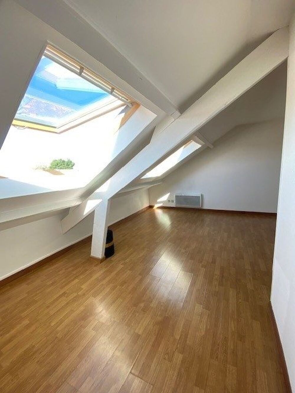 Location Appartement STUDIO MEUBLE MANSARDE DE 23,73 m² Taverny