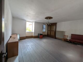  Immeuble � vendre 319 m�